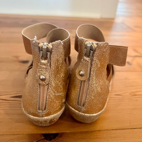 Gentle Souls by Kenneth Cole Noa Elastic Strap d’Orsay Ballet Sandal - Picture 4 of 5